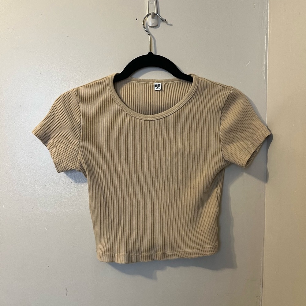 Uniqlo Ribbed Yellow Crop Top